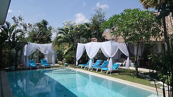 La Cabana Hotel and Villas