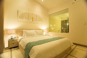 La Cabana Hotel and Villas