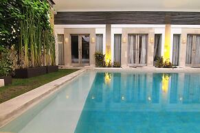 La Cabana Hotel and Villas