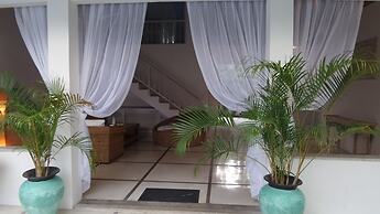 La Cabana Hotel and Villas