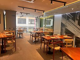 Hotel Indigo Madrid - Gran Via by IHG