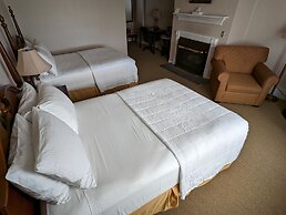 The Lucerne Inn