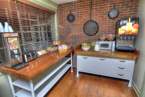 The Historic Gatlinburg Inn