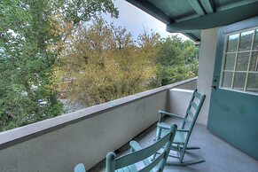 The Historic Gatlinburg Inn