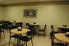 Hotel El Pilar by Bsb Inn