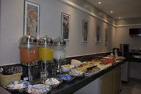 Hotel El Pilar by Bsb Inn