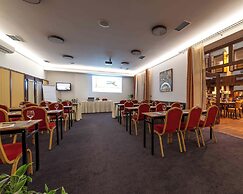 Hotel Baltaci Atrium
