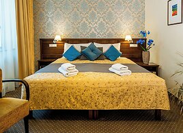 Hotel Baltaci Atrium