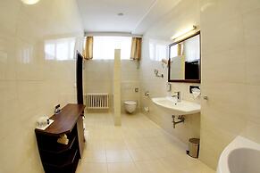 Hotel Baltaci Atrium