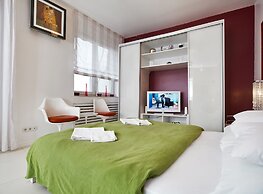 Central Downtown Apartments by Irundo