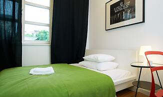 Central Downtown Apartments by Irundo