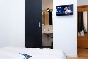 Central Downtown Apartments by Irundo