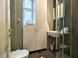 Central Downtown Apartments by Irundo