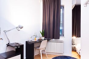 Central Downtown Apartments by Irundo