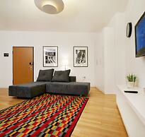 Central Downtown Apartments by Irundo