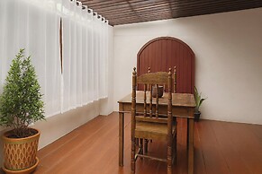 Seven Senses Guest House