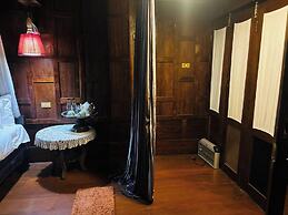 Seven Senses Guest House