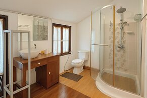 Seven Senses Guest House