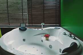 Seven Senses Guest House