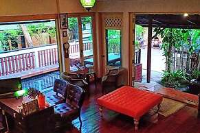 Seven Senses Guest House