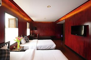 Seven Senses Guest House