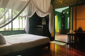 Seven Senses Guest House