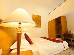 Nern Chalet Beachfront Hotel