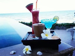 Nern Chalet Beachfront Hotel