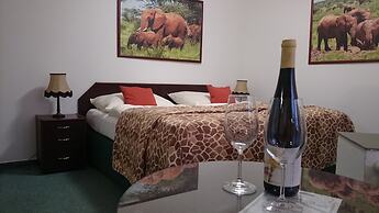 Hotel Safari