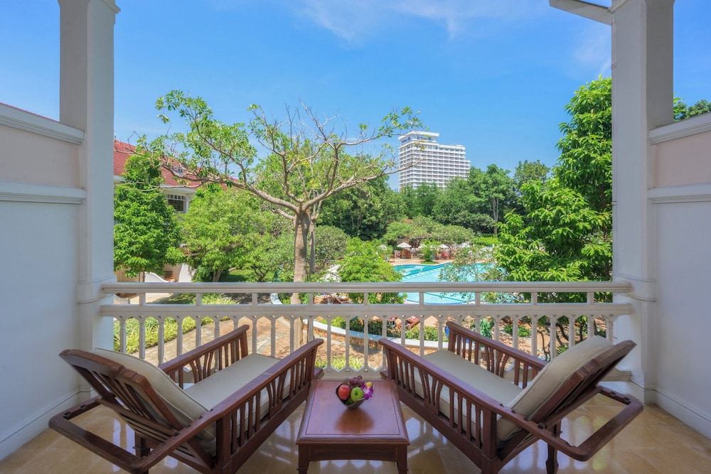 Centara Grand Beach Resort Hua Hin