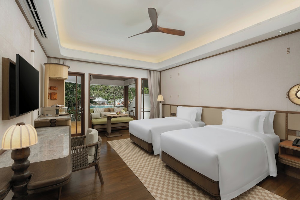 Centara Grand Beach Resort Hua Hin