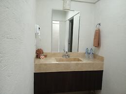 Coral Cuernavaca Resort & Spa