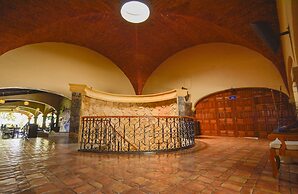 Coral Cuernavaca Resort & Spa