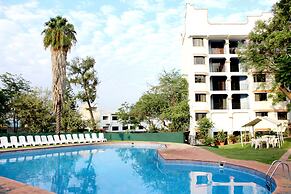 Coral Cuernavaca Resort & Spa