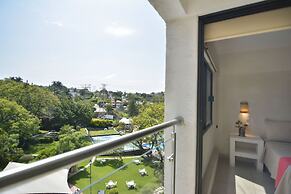 Coral Cuernavaca Resort & Spa