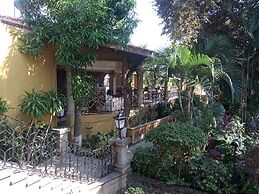 Coral Cuernavaca Resort & Spa