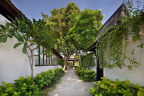 Lembongan Beach Club and Resort