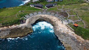Lembongan Beach Club and Resort