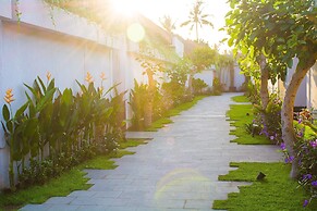 Lembongan Beach Club and Resort