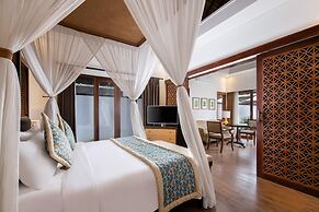 Lembongan Beach Club and Resort