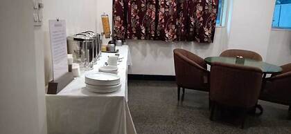 Pals Hotel