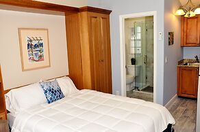 Blue Waters Treasure Island