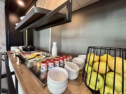 B&B HOTEL Lyon Aéroport St Quentin Fallavier