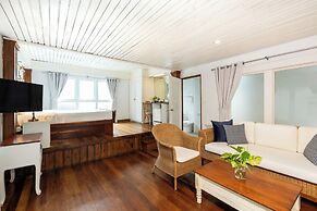 Malibu Beach Resort
