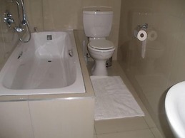 Jay and Bee Guest House