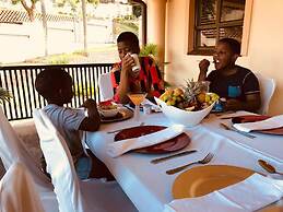 Jay and Bee Guest House