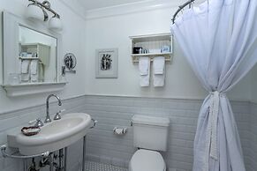 Cannon Beach Hotel Collection