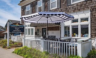 Cannon Beach Hotel Collection