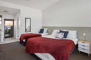 Harbour View Motel