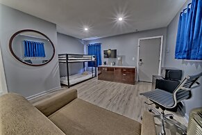 Aqua View Motel
